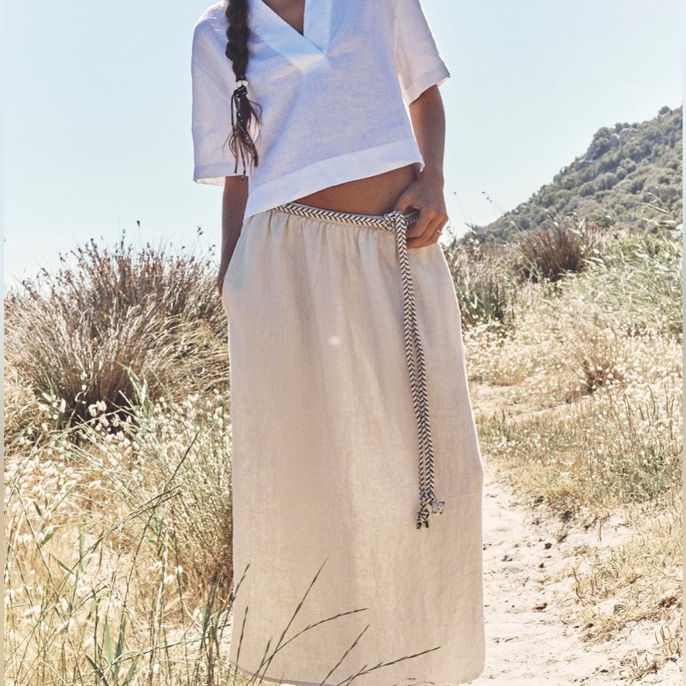Linen Xirena skirt size small.  Never worn